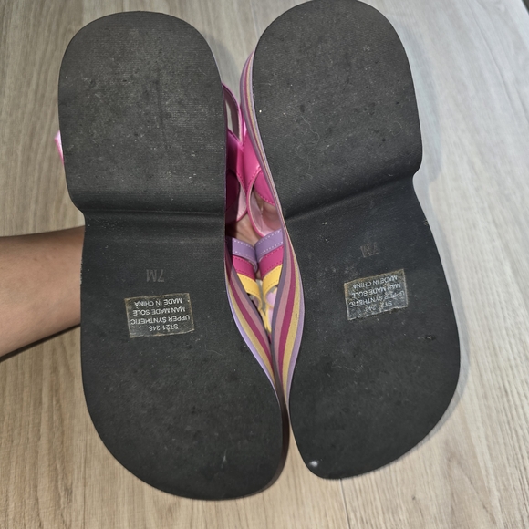 Sugar Thrillz Friends Are Forever Platforms Sandals Size 7M - Picture 5 of 11